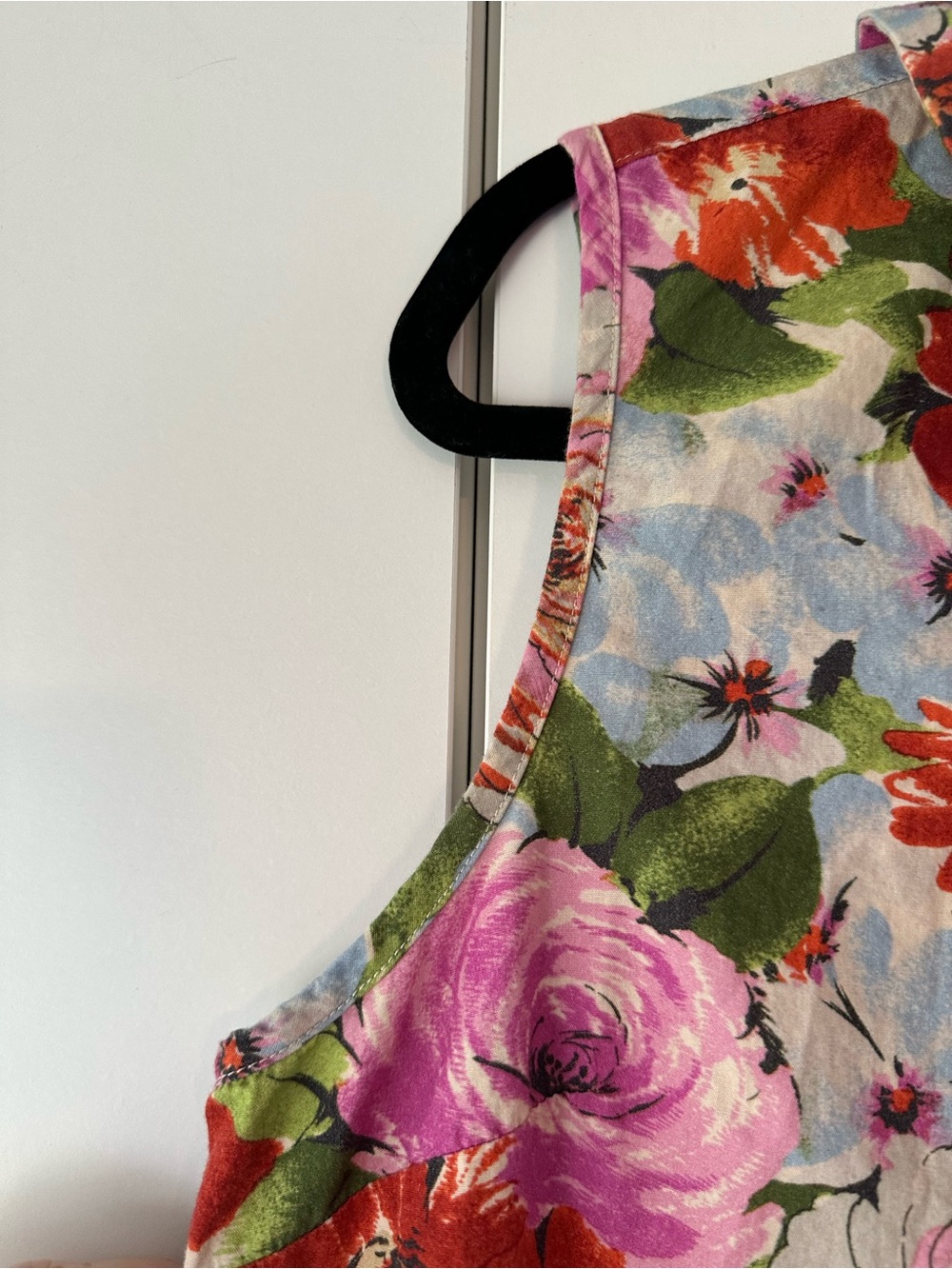 🌸 Frances Valentine Floral Sleeveless Button Front Blouse Top Size Large - Picture 3 of 10